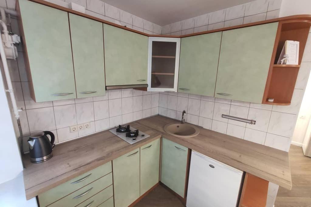 Cozy In Unique Town - Apartment *